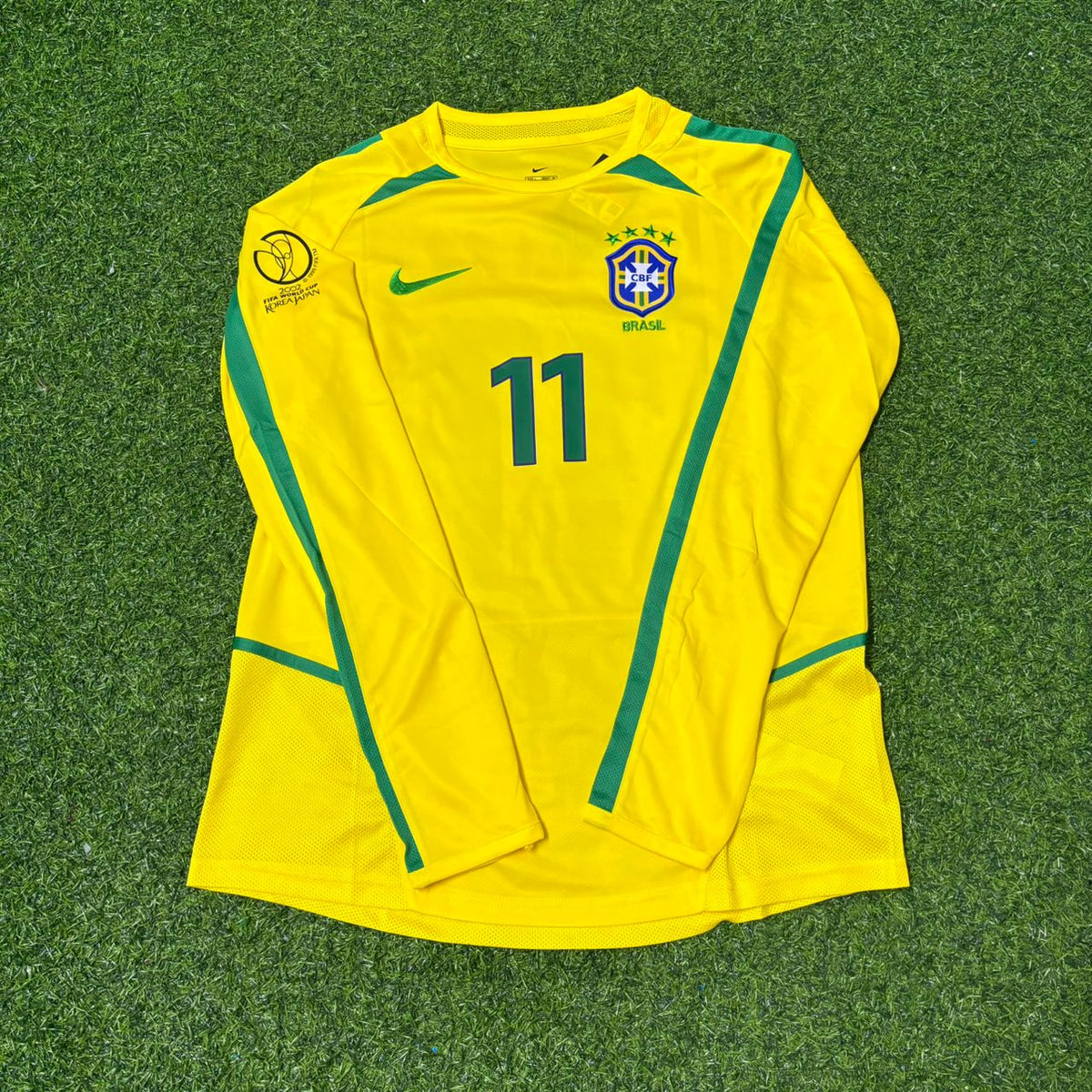 Ronaldinho Brazil 2002 World Cup Final Yellow Long Sleeve Retro Football Jersey