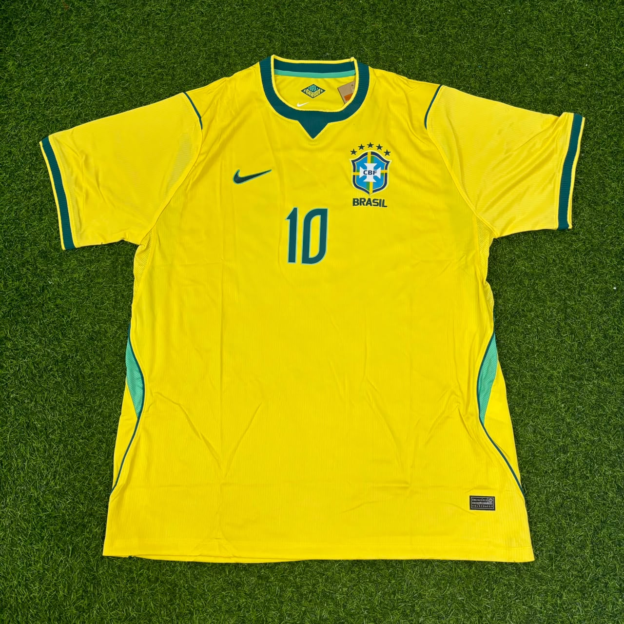 Ronaldinho Brazil Commemorative Special Retro Football Jersey Kit