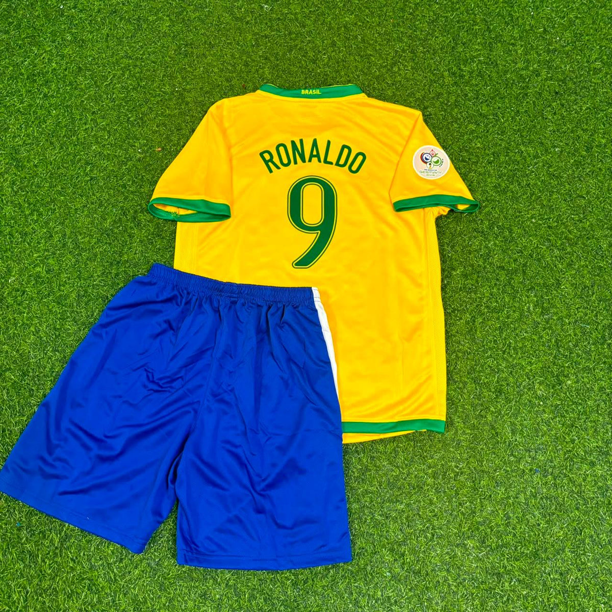 Ronaldo Nazario n° 9 Brésil Coupe du Monde 2006 Maillot Domicile Enfant