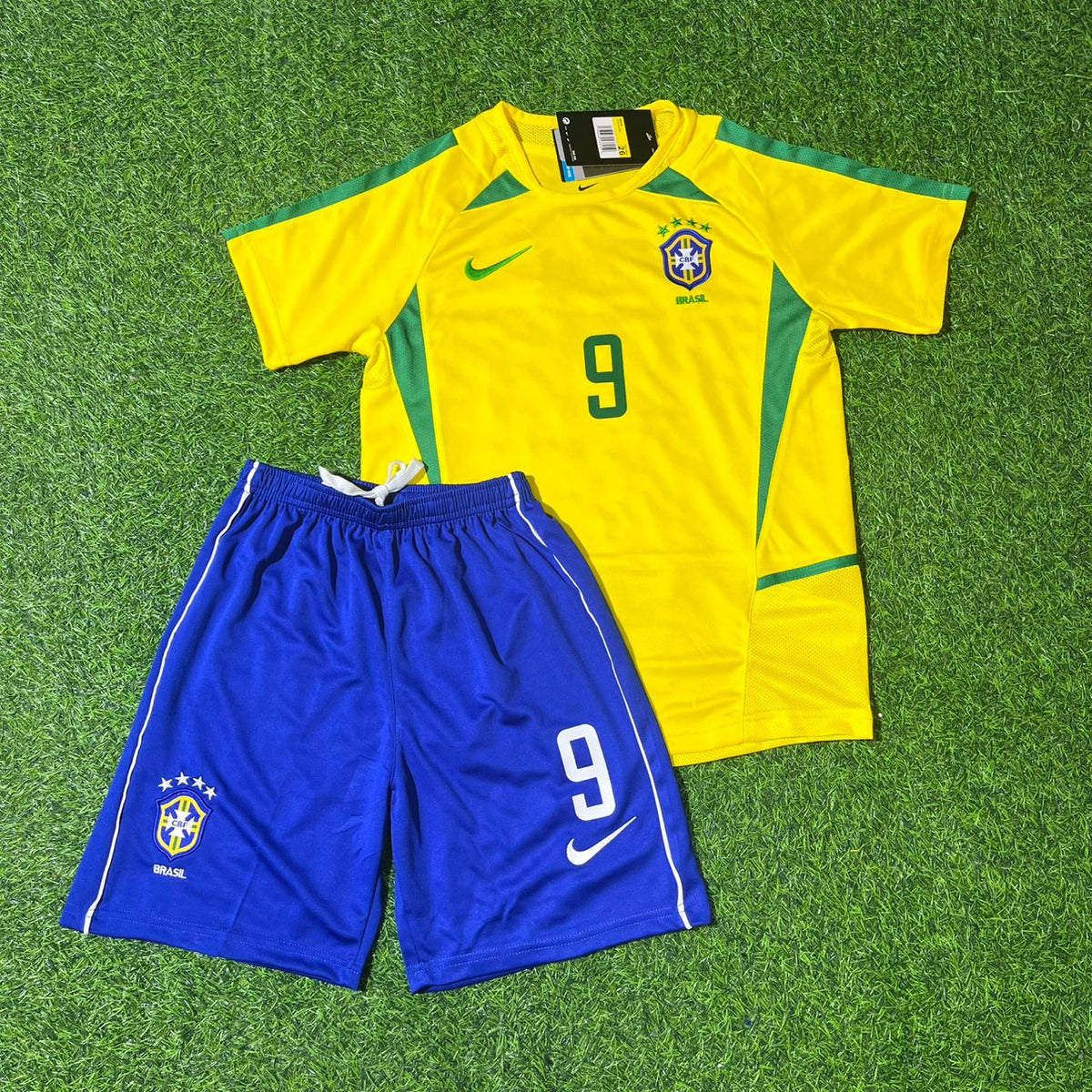 Ronaldo Nazario Brazil 2002 Home Kids Kit – Kit Jersey for Children – | KinderTrikot | Maillot Enfant Soccer Shirt