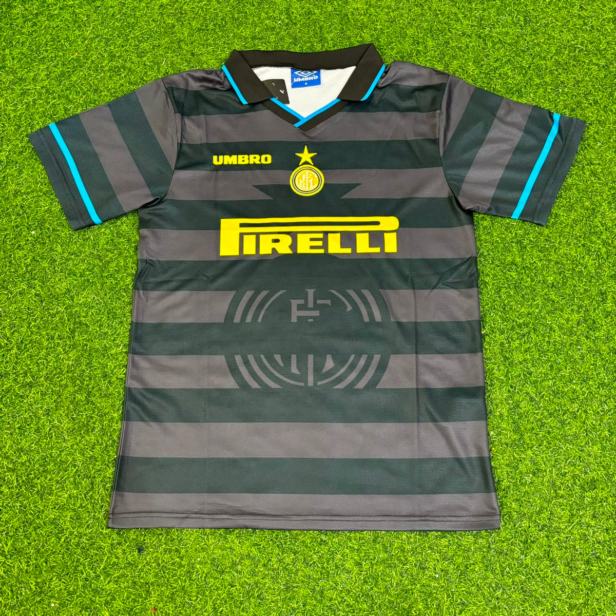 Maillot de football rétro Ronaldo Nazario Inter 1997 1998