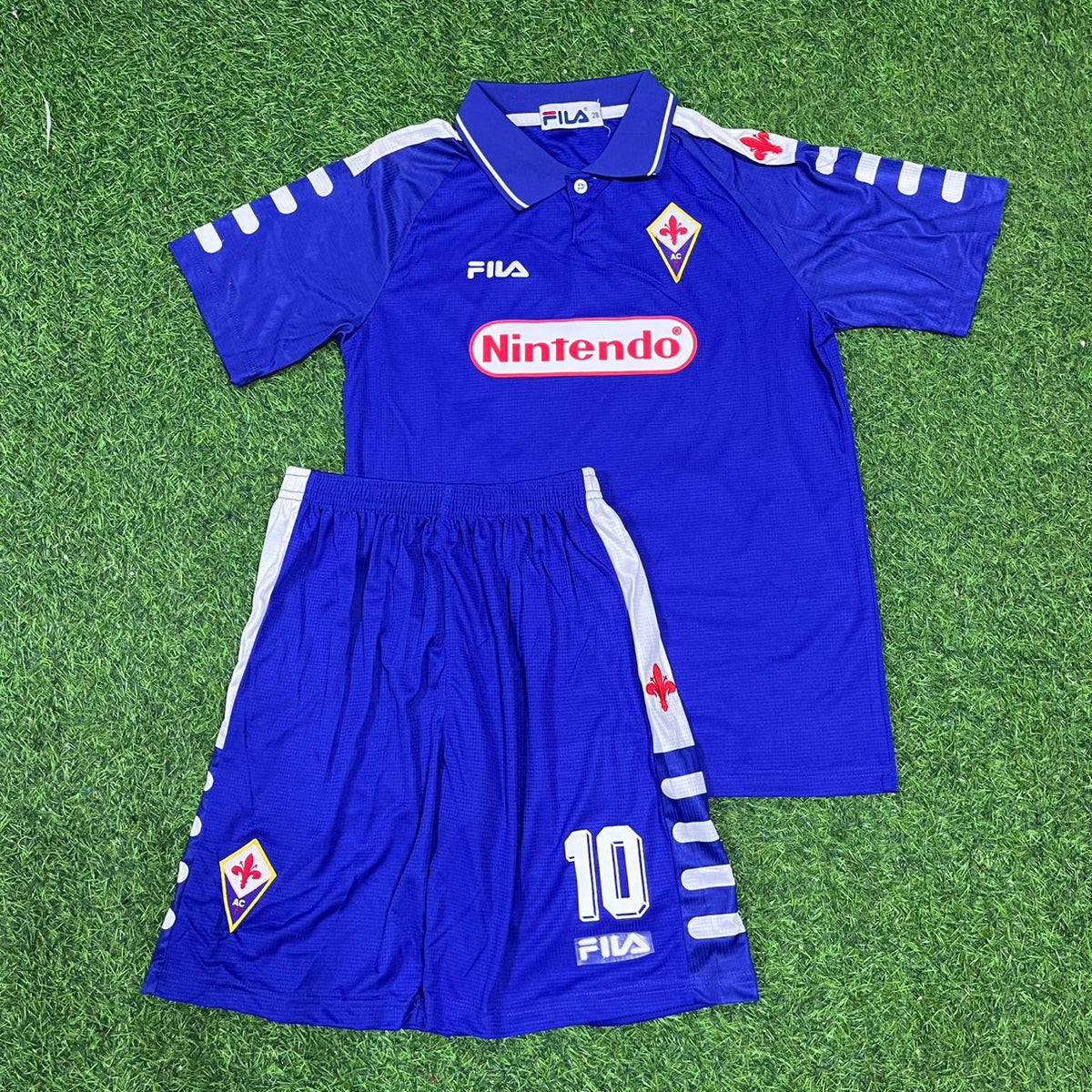 Maillot rétro violet domicile enfant de la Fiorentina, saison 1998, Rui Costa