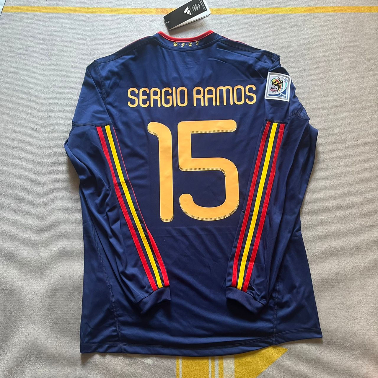 Maillot rétro de Sergio Ramos - Espagne, finale de la Coupe du Monde 2010