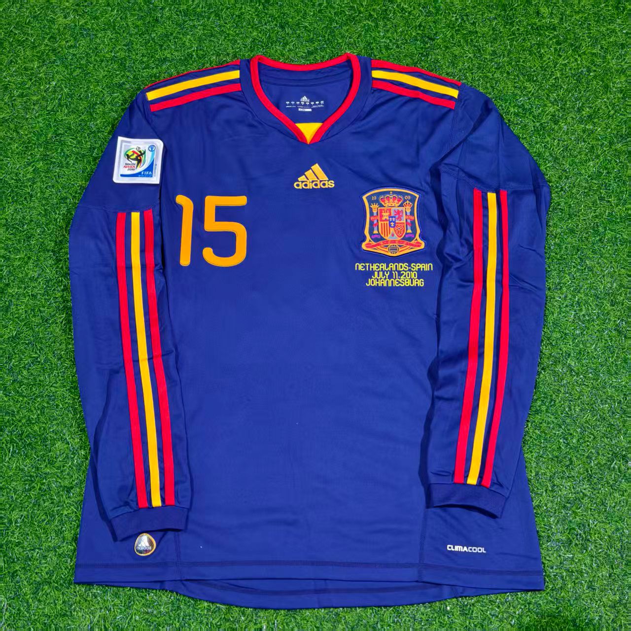 Sergio Ramos Spain 2010 World Cup Final Retro Long Sleeve Football Jersey