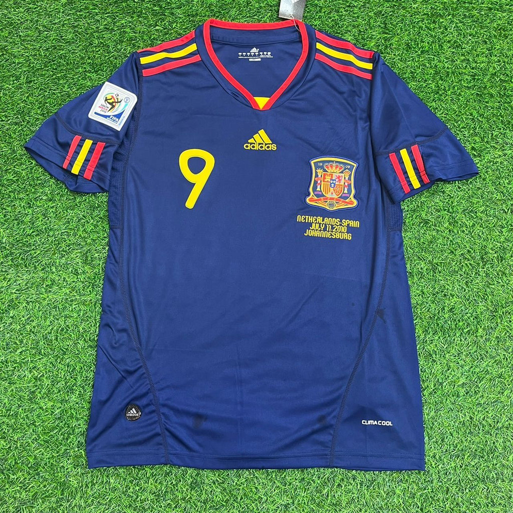 Spain 2010 World Cup Fernando Torres Retro Kids Football Jersey detail view