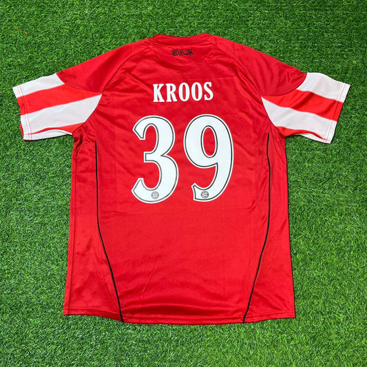 Toni Kroos Bayern Munich 2010/11 Home Jersey Trikot