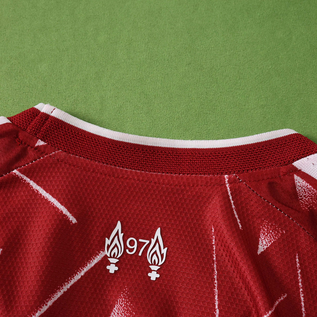 Liverpool 2026-2027 Home Red Long Sleeve Football Jersey Trikot Maillot