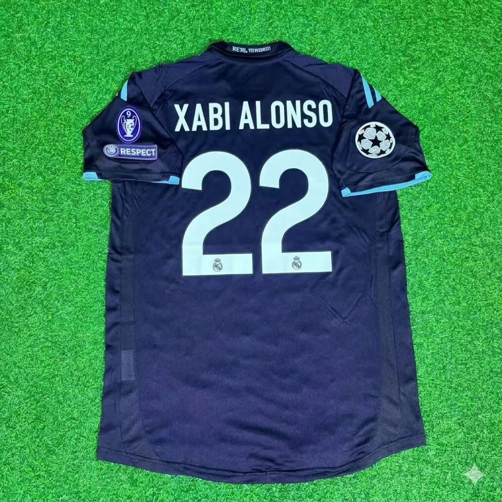 Xabi Alonso 22- Real Madrid 2009/2010 Away Retro Football Jersey Kit