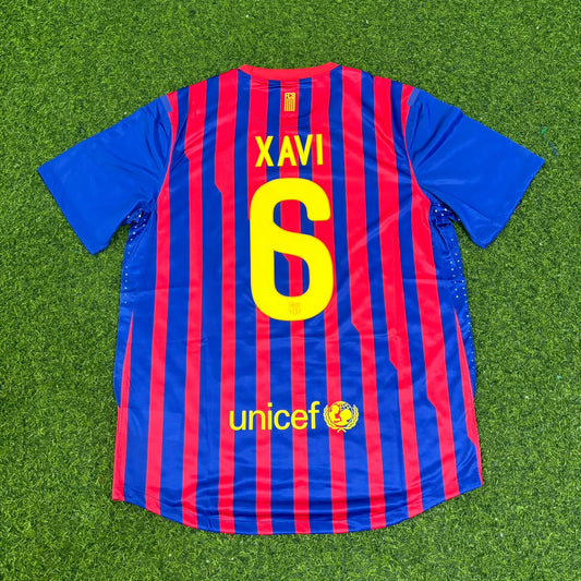 Xavi Hernandez Barcelona 2011/2012 Retro Home Football Jersey