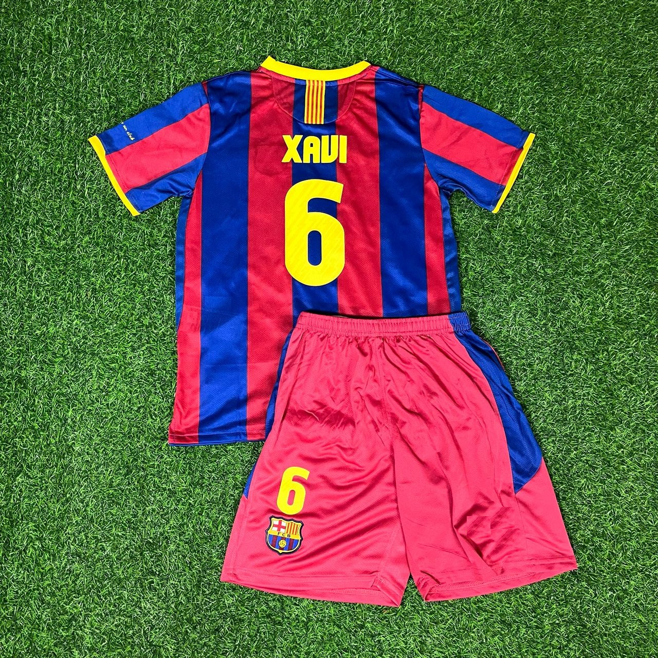 Xavi Hernandez Barcelona 2010/11 Kids Kit Kindertrikot Maillot Enfant Kindertrui Soccer Shirt