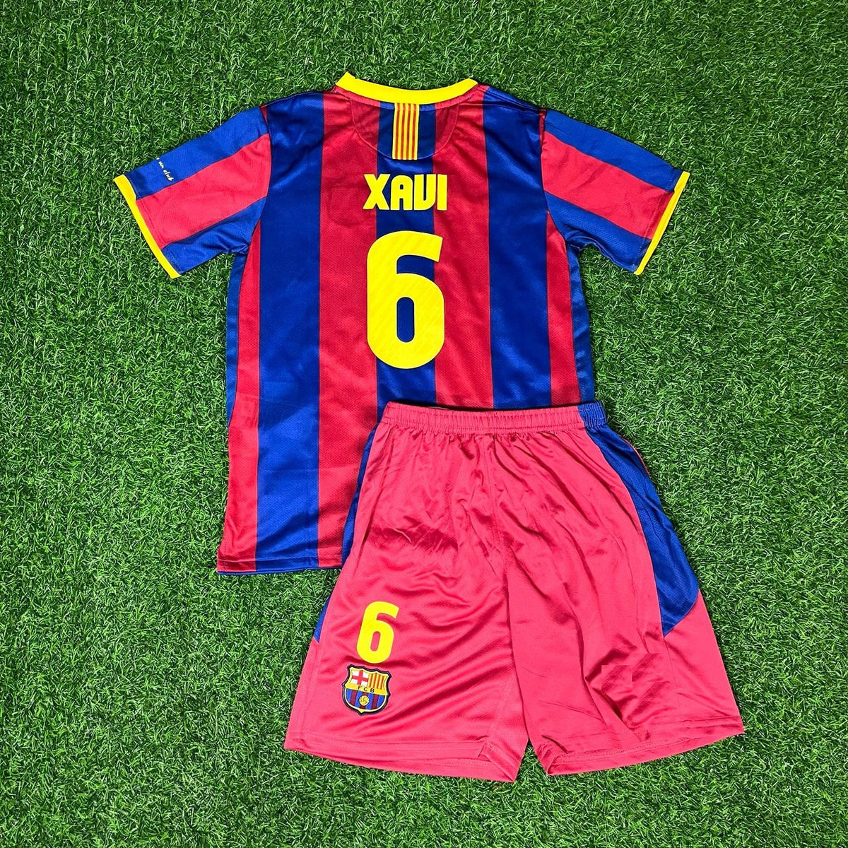 Xavi Hernandez Barcelona 2010/11 Kids Kit Kindertrikot Maillot Enfant Kindertrui Soccer Shirt