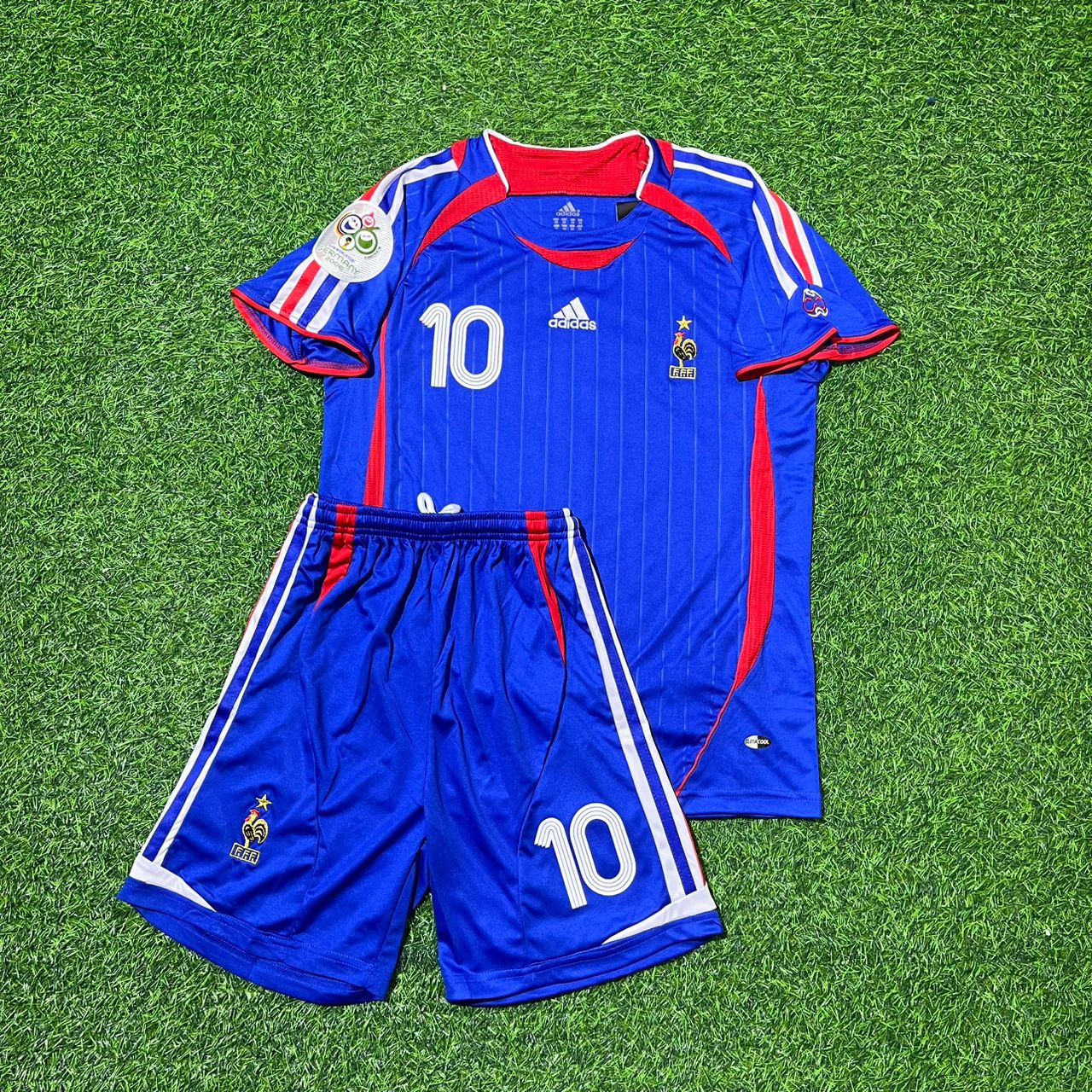 Zinedine Zidane #10 Frankreich 2006 WM Kinder Blau Retro Fußballtrikot Set