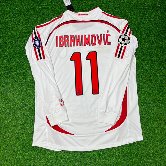 Maillot de football rétro blanc manches longues Zlatan Ibrahimovic 11 AC Milan