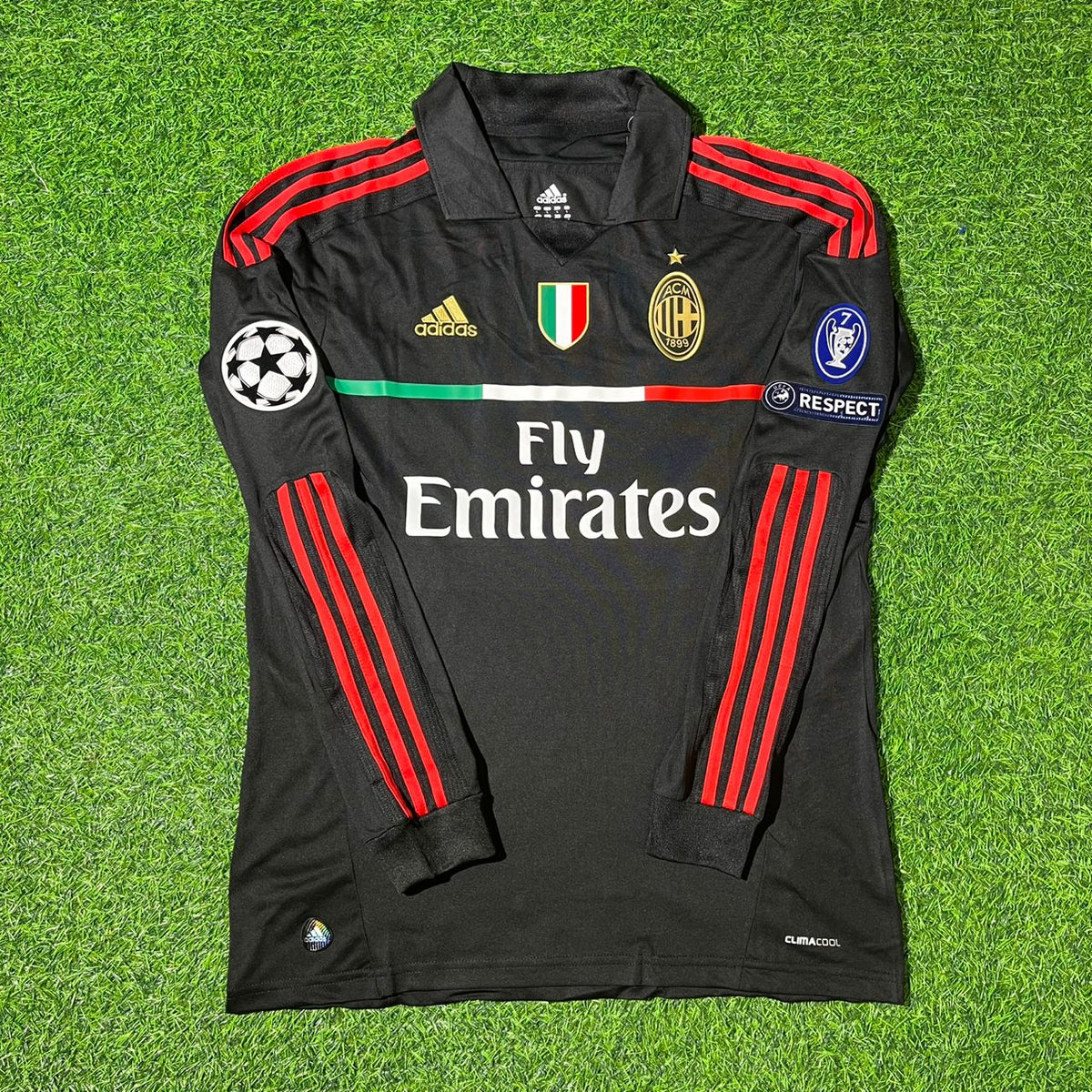 AC Milan 2011/12 Red and Black Retro Football Jersey – Clarence Seedorf