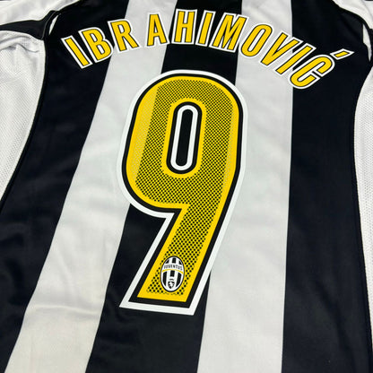 Maillot de football rétro domicile blanc Zlatan Ibrahimović Juventus 2004-2005