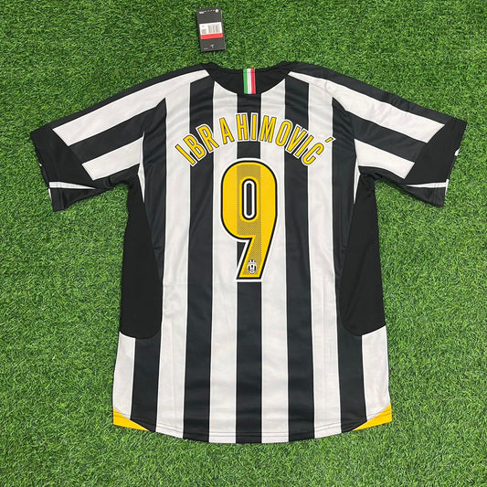 Maillot de football rétro Juventus 2005/2006 de Zlatan Ibrahimović