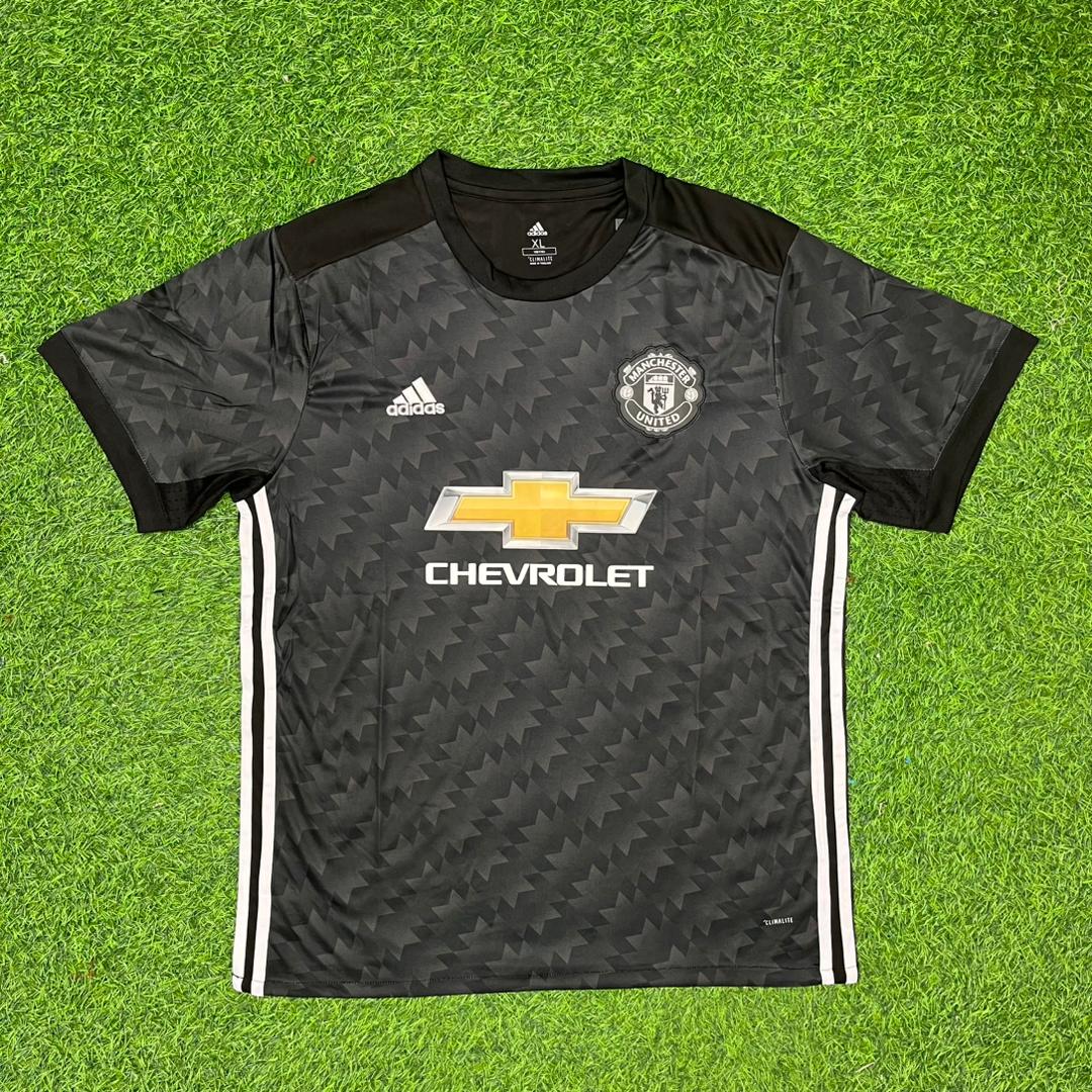 Manchester United Schwarzes Retro-Fußballtrikot – Bruno Fernandes