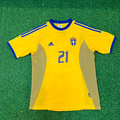 Zlatan Ibrahimovic Schweden 2002 Weltmeisterschaft Heim Gelb Retro Fußballtrikot Set