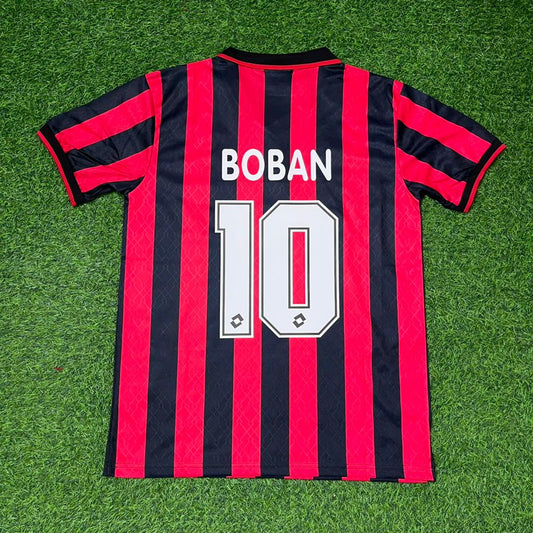 Camiseta de fútbol retro del AC Milan 1994/1995 de Zvonimir Boban